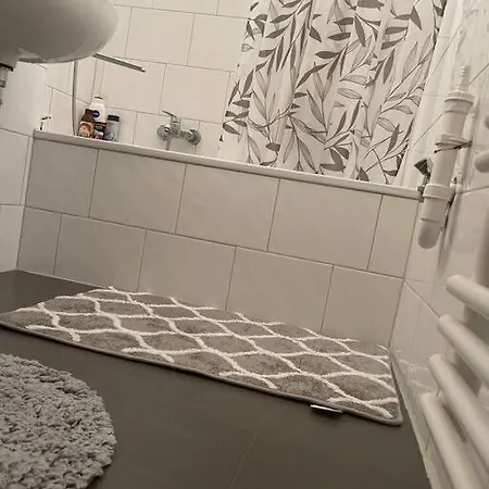 In Graurheindorf *